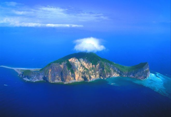 Khám phá 9 hòn đảo có hình thù kỳ lạ