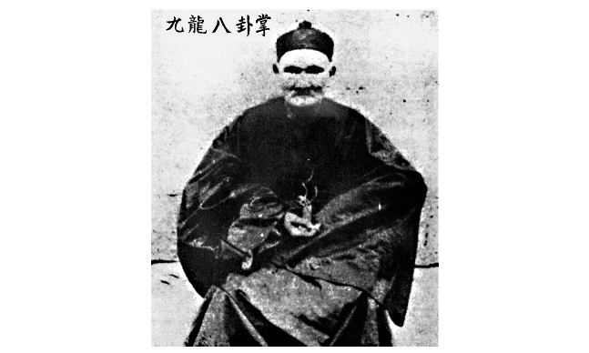 Ông Lí Thanh Vân được ghi nhận đã sống đến 252 tuổi một phần nhờ vào việc dùng hà thủ ô hàng ngày.