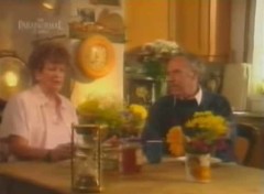 Hai nhân chứng kể về khách sạn bí ẩn năm 1979 (Ảnh chụp từ màn hình chương trình “Strange but True?”)