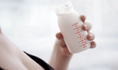 Bảo quản sữa mẹ để dự trữ
