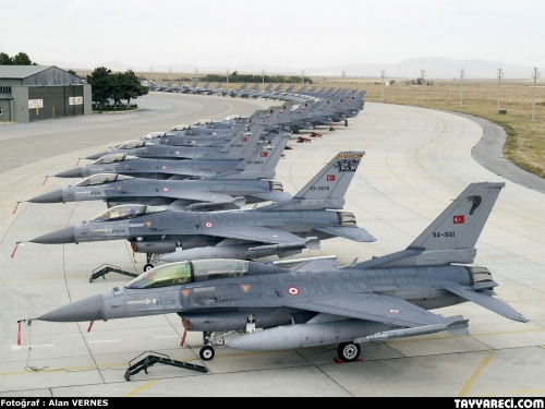 Máy bay Thổ không dám hoạt động gần Syria, tương lai Erdogan mờ mịt - Ảnh 1