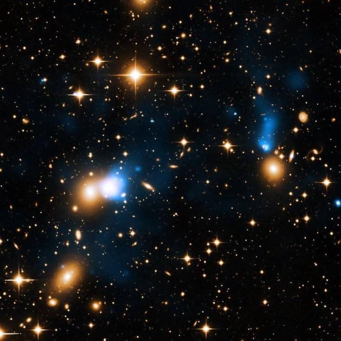 Hình ảnh "đuôi" thiên hà do đài quan sát của NASA chụp được.