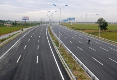 Đường cao tốc Cầu Giẽ - Ninh Bình. (Ảnh: hanoimoi.com.vn)