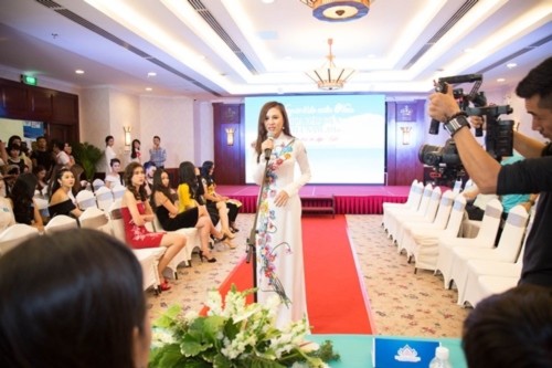 Hoa hậu Biển VN 2016: Vương miện Hoa hậu trị giá hơn 1,5 tỉ đồng - Ảnh 1