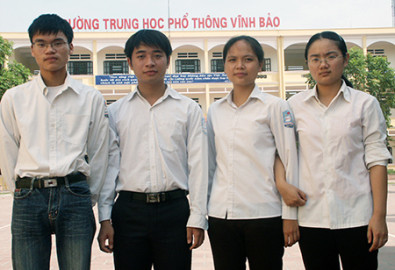 Trường THPT Vĩnh Bảo từng được tôn vinh là “ngôi trường làng của các thủ khoa”. Ảnh báo Lao Động
