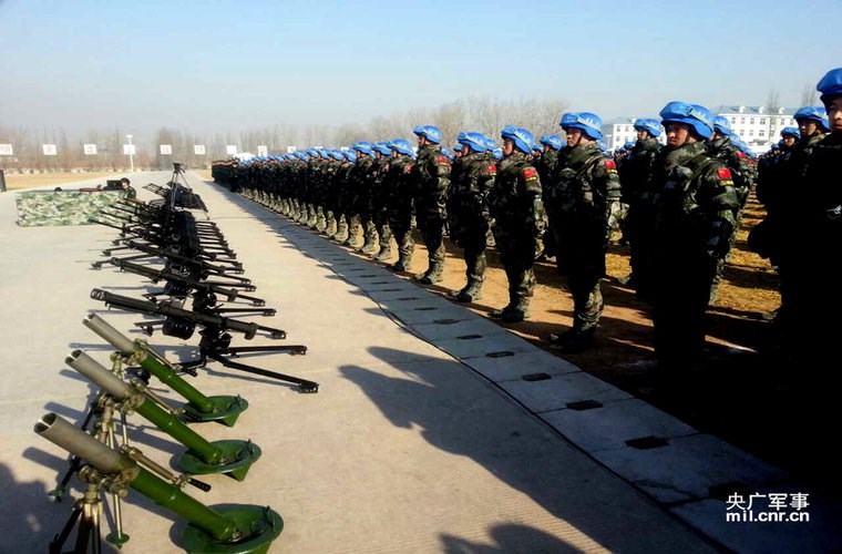 700 lính Trung Quốc trang bị súng máy hạng nặng, xe bọc thép và cả UAV được triển khai ở Nam Sudan từ đầu năm 2015. Ảnh kienthuc.net.vn