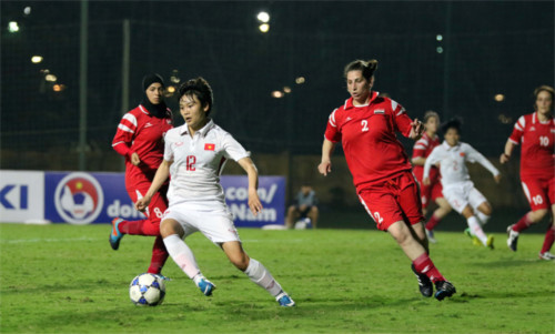 viet-nam-de-bep-singapore-8-0-o-vong-loai-giai-asian-cup-nu-2018-1