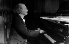 (Hình Cựu thủ tướng Ba Lan Ignacy Jan Paderewski : Qua lazienki-krolewskie.pl)