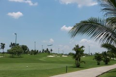 Cử tri đề nghi thu hồi đất sân golf trong sân bay Tân Sơn Nhất để mở rộng sân bay