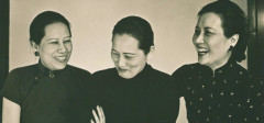 Ba chị em nhà họ Tống, từ trái qua phải Tống Ái Linh, Tống Khánh Linh, Tống Mỹ Linh.
