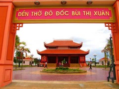 den-tho-bui-thi-xuan