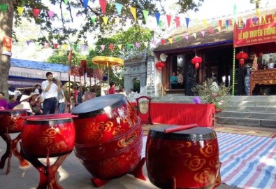 Lễ hội Cồn Giang ở Thái Hà tưởng nhớ Quách Hữu Nghiêm