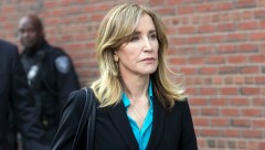 Nữ diễn viên Felicity Huffman cùng các phụ huynh liên can khác đều bị buộc tội hối lộ và gian lận thi cử. (Ảnh: Shutterstock)