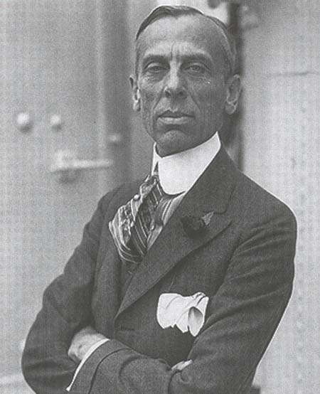 Alfred P. Sloan là người có liên hệ với Phát xít và ủng hộ thuyết ưu sinh. (Ảnh qua faculty.virginia.edu)